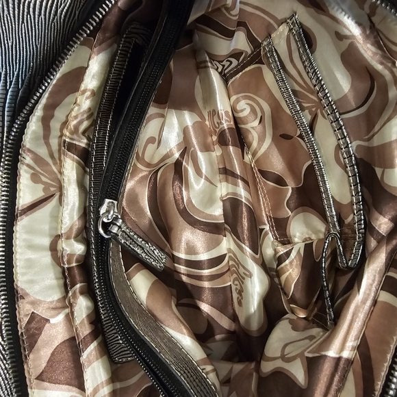 Vintage Guess Handbag - Gray and Silver - VGUC - Monogram - Picture 12 of 15